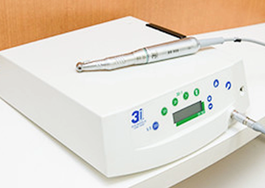 インプランター